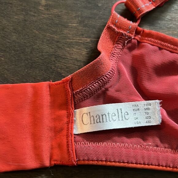 Chantelle High Impact Sports Bra Sz-42D - Picture 6 of 9